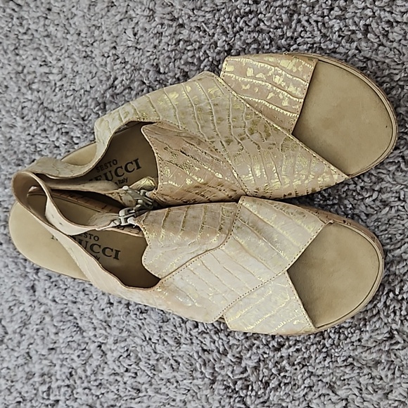 Sesto Meucci Sabita metalluc shimmery tan/gold sandals-9 - Picture 2 of 10